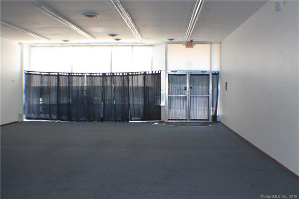 9 N Main St, Enfield, CT 06082